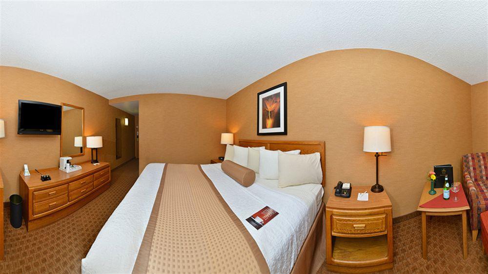 Holiday Inn Wilkes Barre - East Mountain, An Ihg Hotel Экстерьер фото